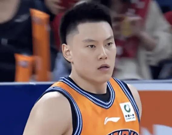 世界杯比赛在线观看地址-差距！上海半场三分18投12中&amp;amp;命中率66.7%，宁波仅为23.5%